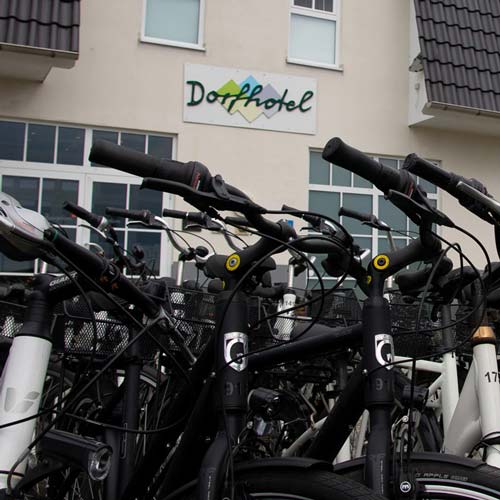 Fahrräder vor unserem Fahrradverleih im Dorfhotel Hotel in Rantum auf Sylt